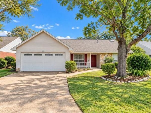 1567 Meadowbrook Court, Niceville, FL 32578