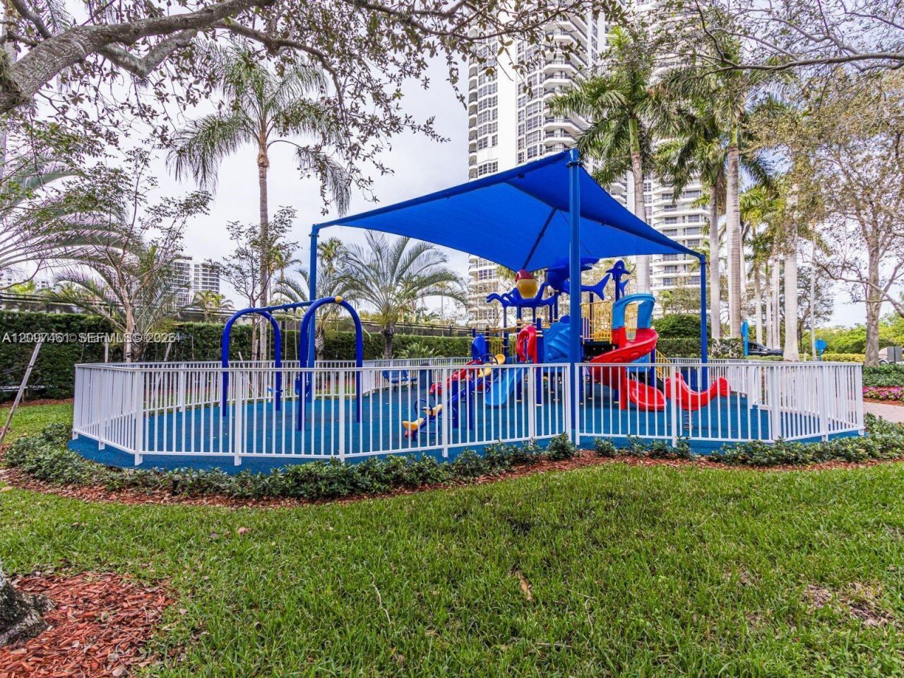 19101 NE 36th Ct, Unit 2705, Aventura, FL 33180 Photo