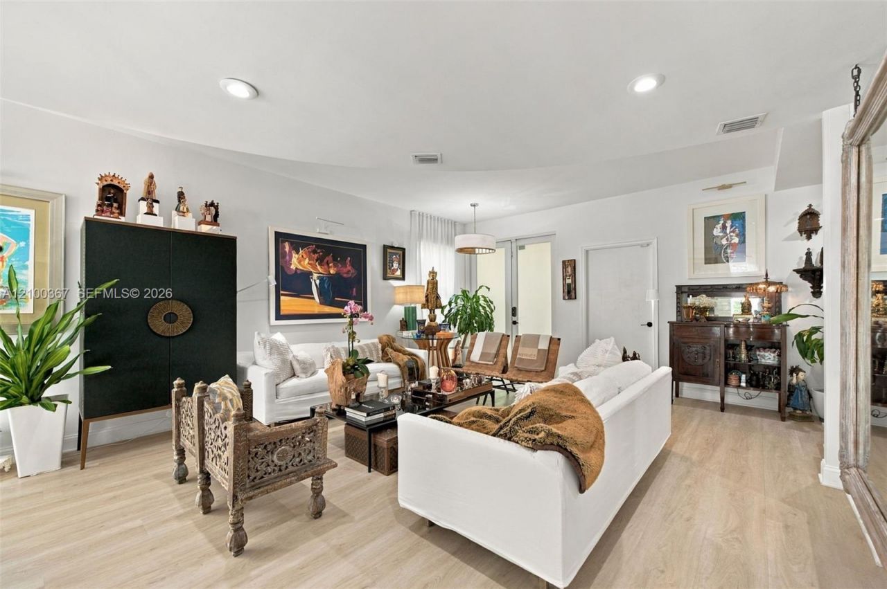 3151 New York St, Unit 3151, Miami, FL 33133 Photo