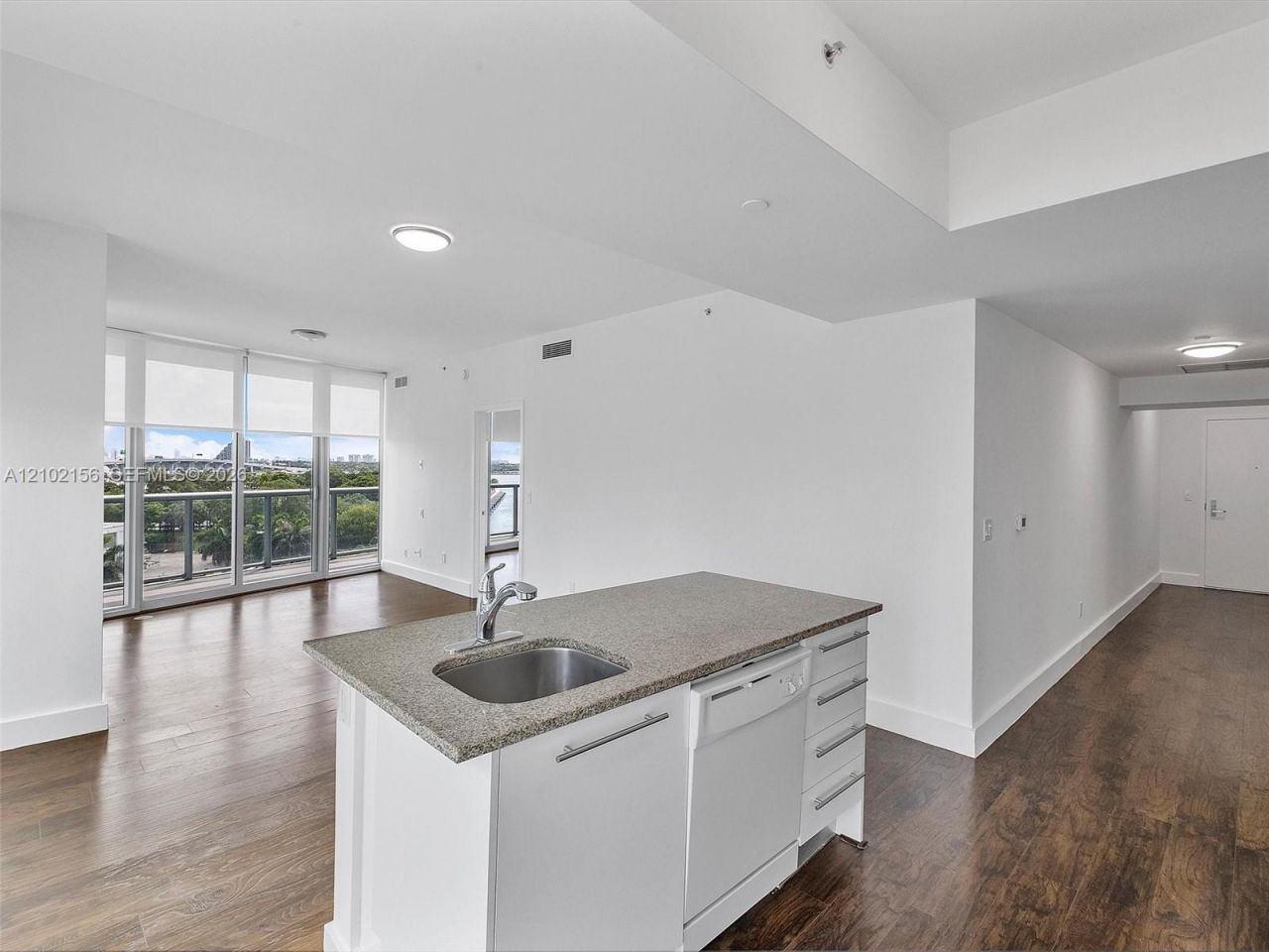 888 Biscayne Blvd , Unit 612, Miami, FL 33132 Photo