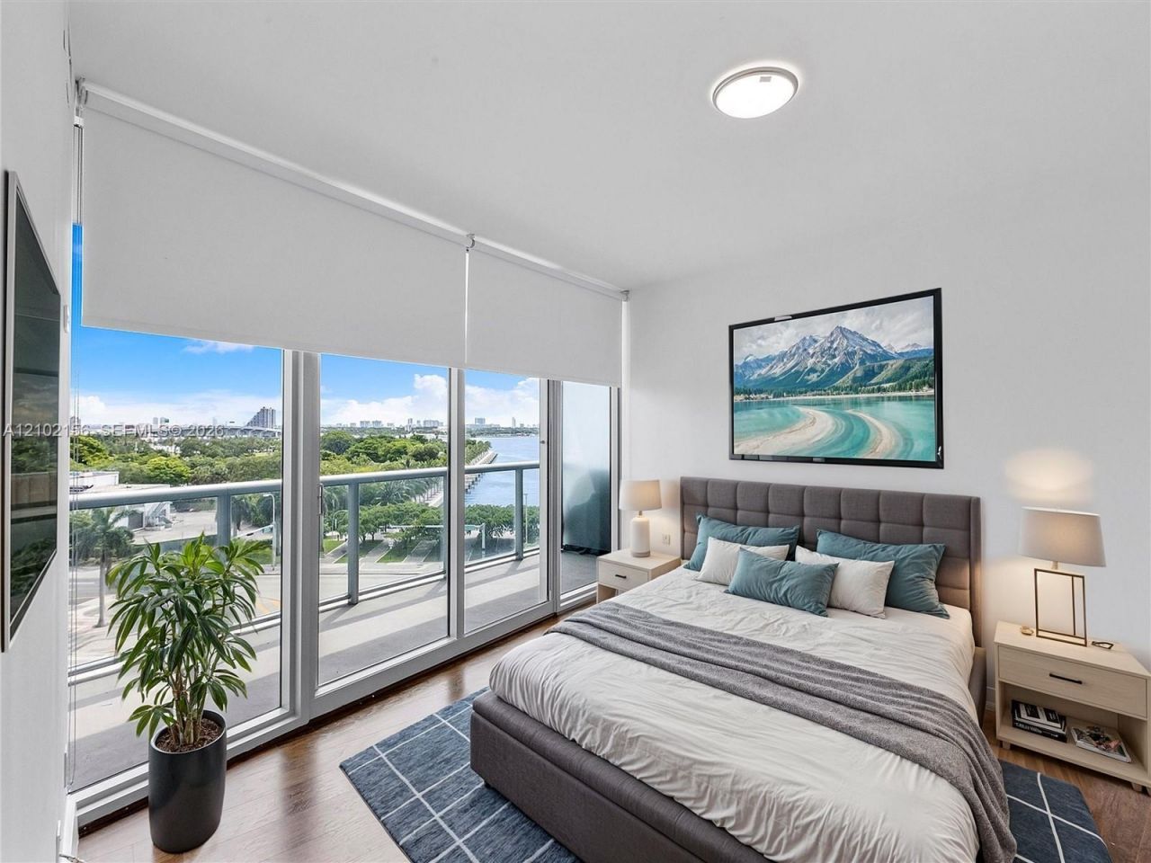 888 Biscayne Blvd , Unit 612, Miami, FL 33132 Photo
