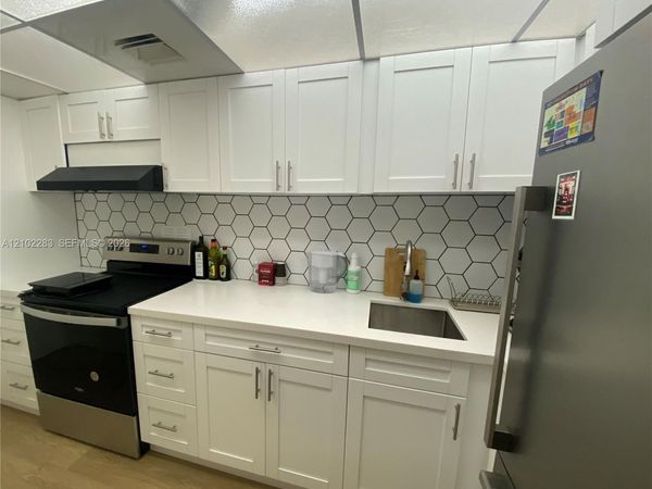 1000 West Avenue , Unit 531, Miami Beach, FL 33139