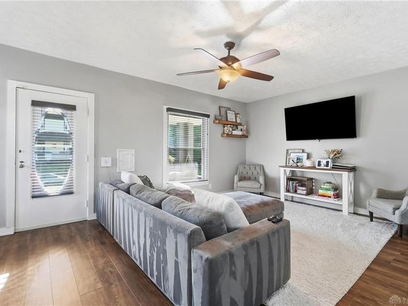 1015 Carlisle, Dayton, OH 45420 Photo 10