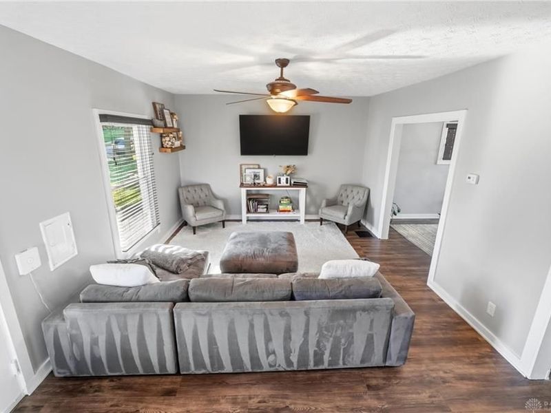1015 Carlisle, Dayton, OH 45420 Photo 11