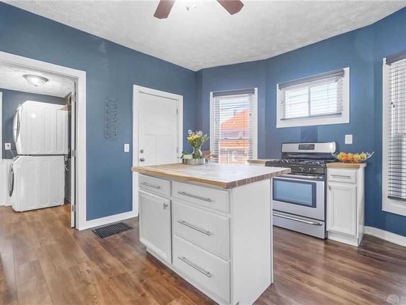 1015 Carlisle, Dayton, OH 45420 Photo 22