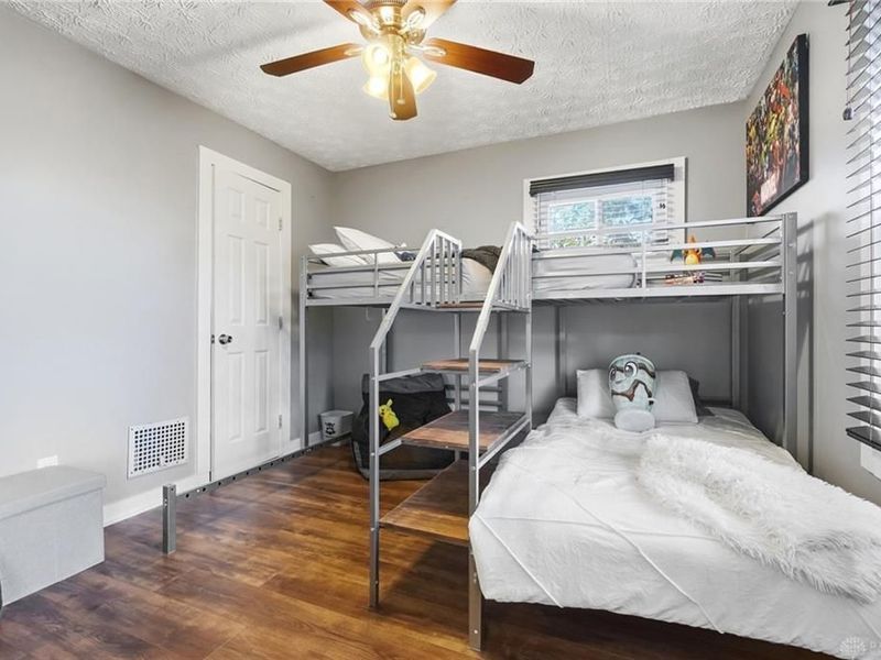 1015 Carlisle, Dayton, OH 45420 Photo 36