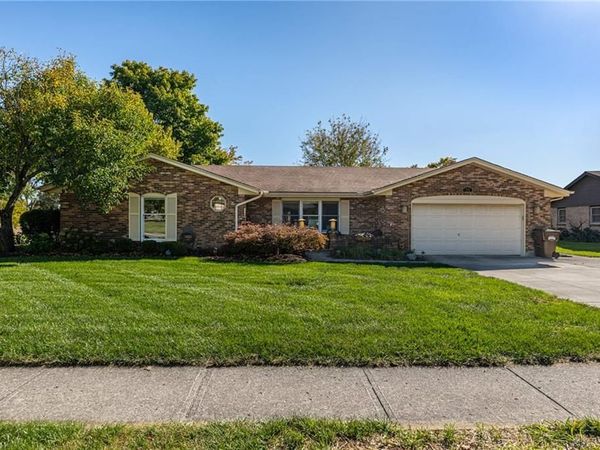 15 Sesame Street, Springboro, OH 45066