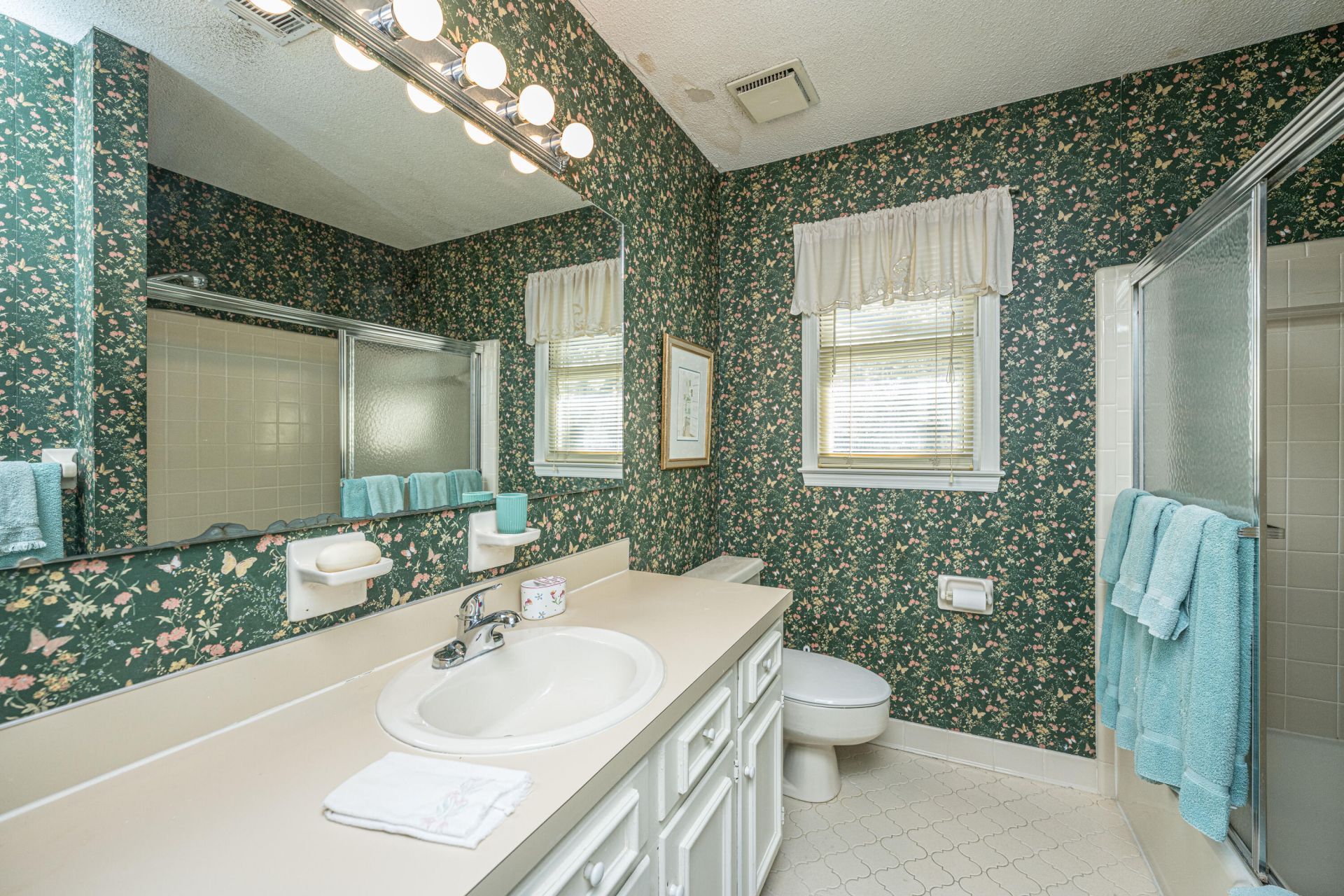 1527 Saint Helenas Point Photo 32