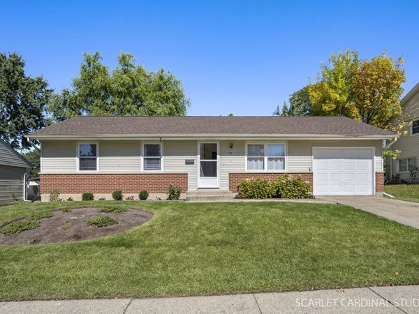 712 Larsen Avenue, Streamwood, IL 60107