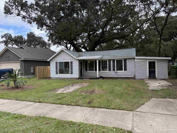 226 Cherokee Trl, Pensacola, FL 32506
