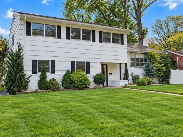 511 Gallows Hill Rd, Cranford, NJ 07016