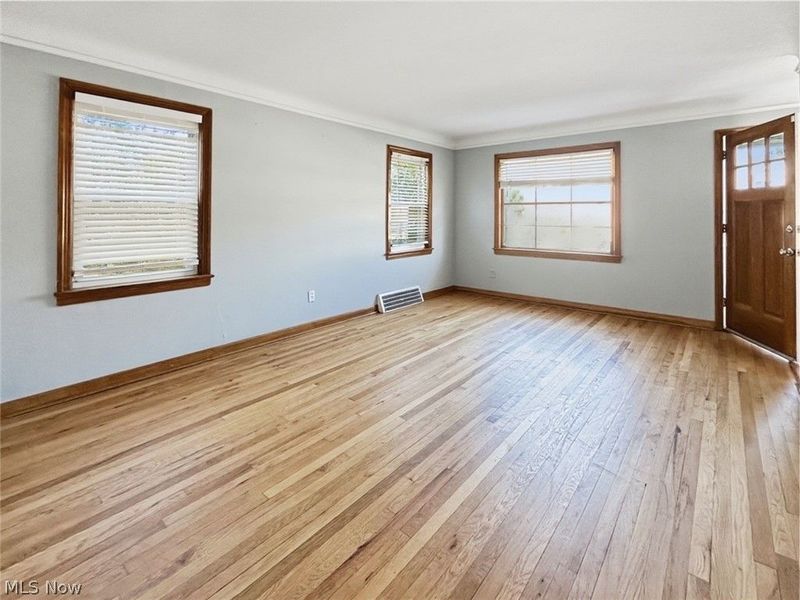 21200 Tracy Avenue, Euclid, OH 44123 Photo 9