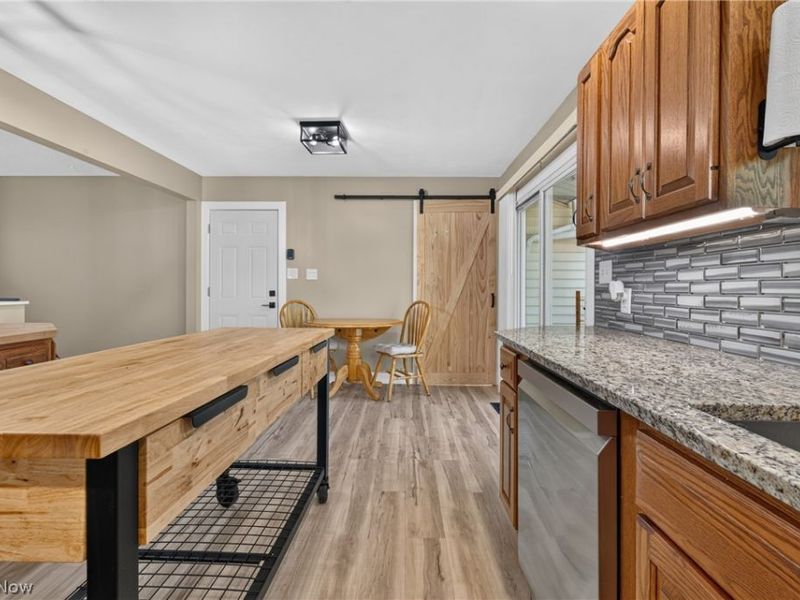 10533 Jones Rd , Diamond, OH 44412 Photo 11