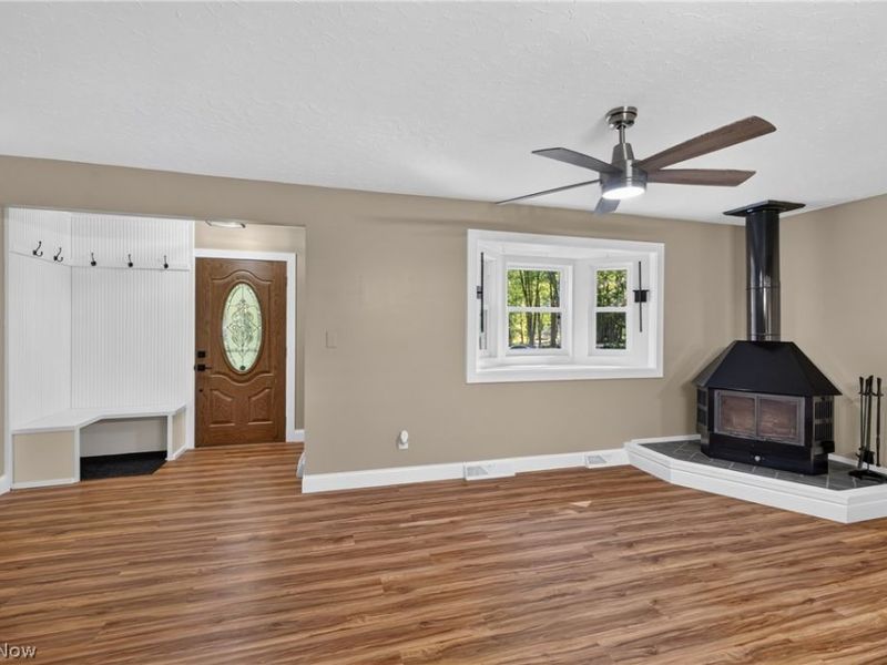 10533 Jones Rd , Diamond, OH 44412 Photo 4
