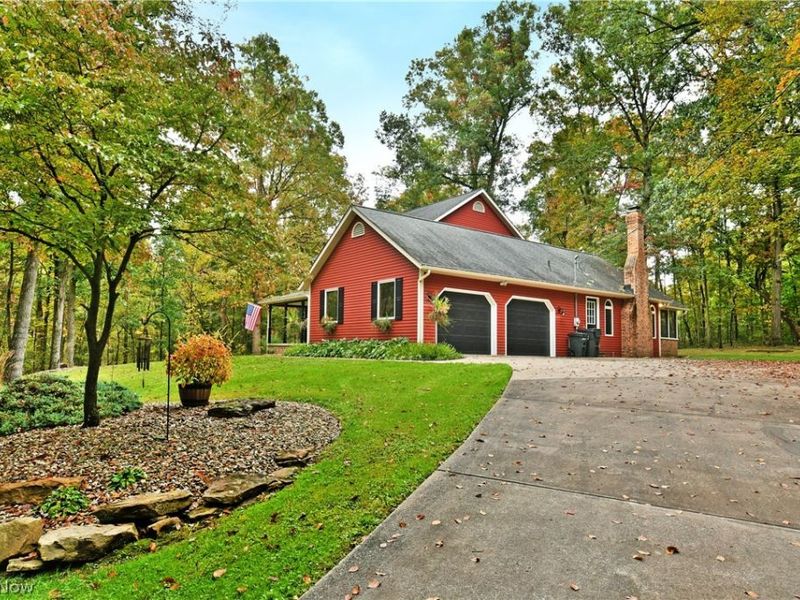 16175 Mock Road, Berlin Center, OH 44401 Photo 2