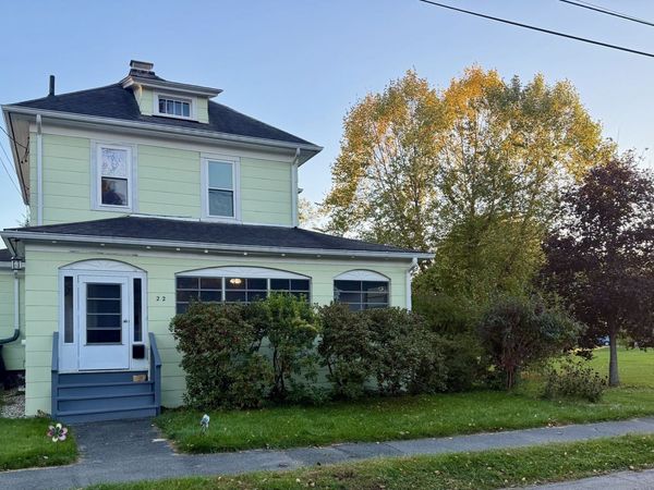 22 Madison Circle, Greenfield, MA 01301