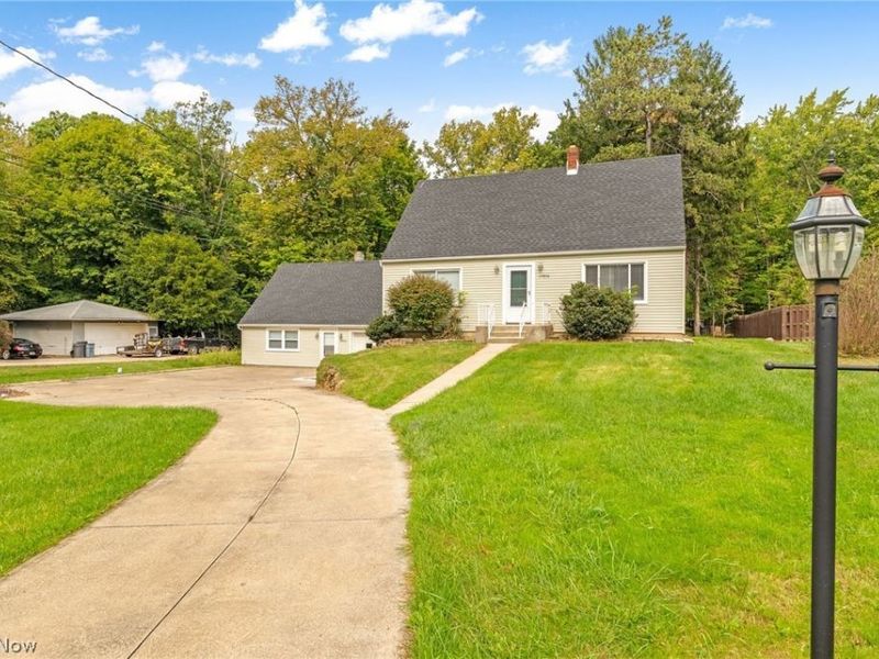 19858 Royalton Road, Strongsville, OH 44149 Photo 2