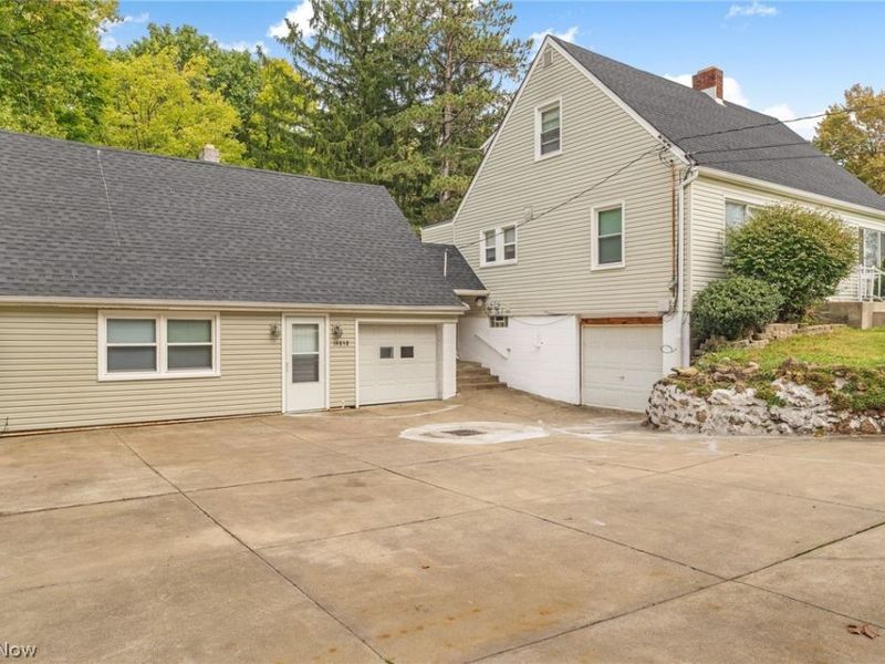 19858 Royalton Road, Strongsville, OH 44149 Photo 3