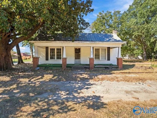 2033 Cleveland Avenue SW, Decatur, AL 35601