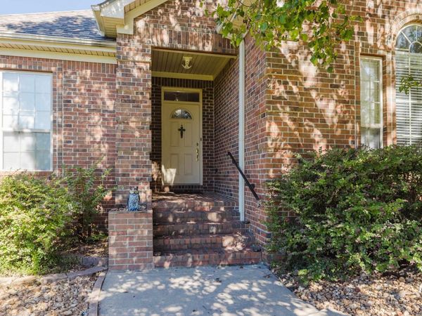 9 Patton Drive, Maumelle, AR 72113
