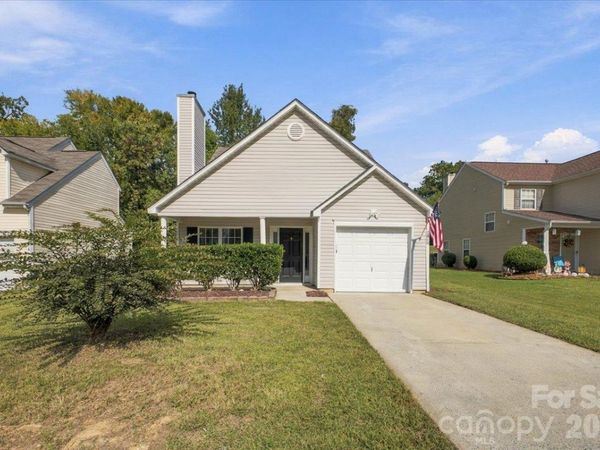 7812 Montbrook Drive , Charlotte, NC 28214
