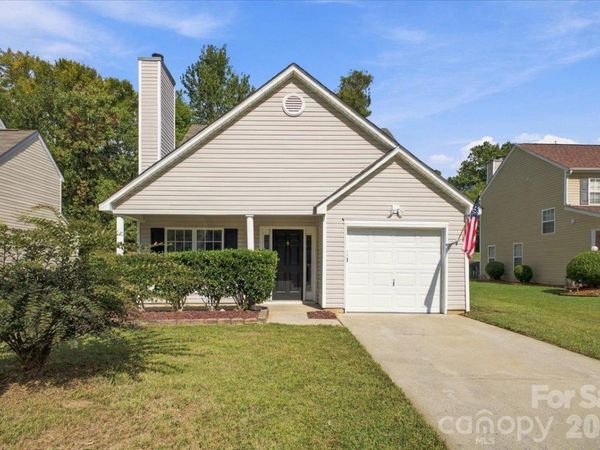 7812 Montbrook Drive , Charlotte, NC 28214