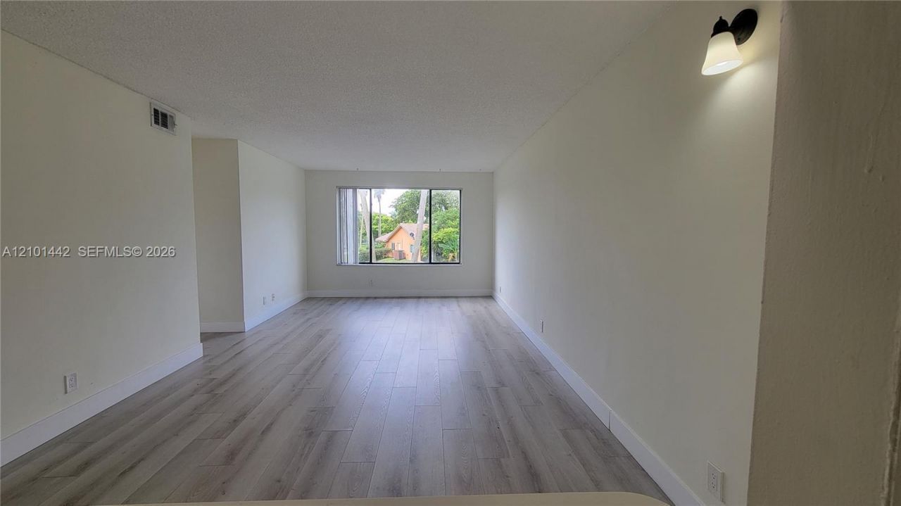 11477 NW 39th Ct , Unit 202-1, Coral Springs, FL 33065 Photo