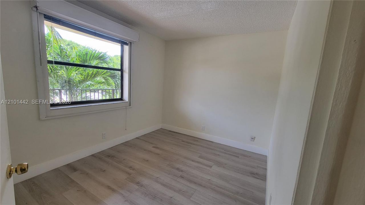 11477 NW 39th Ct , Unit 202-1, Coral Springs, FL 33065 Photo