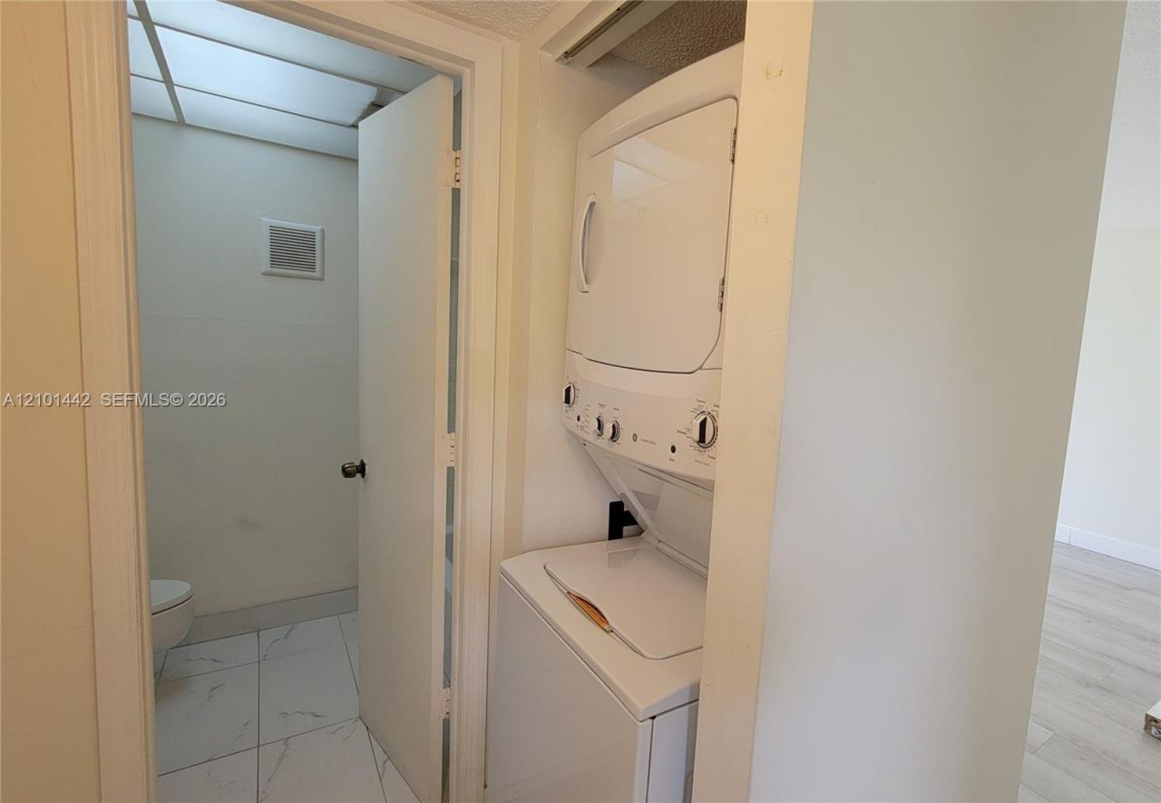 11477 NW 39th Ct , Unit 202-1, Coral Springs, FL 33065 Photo