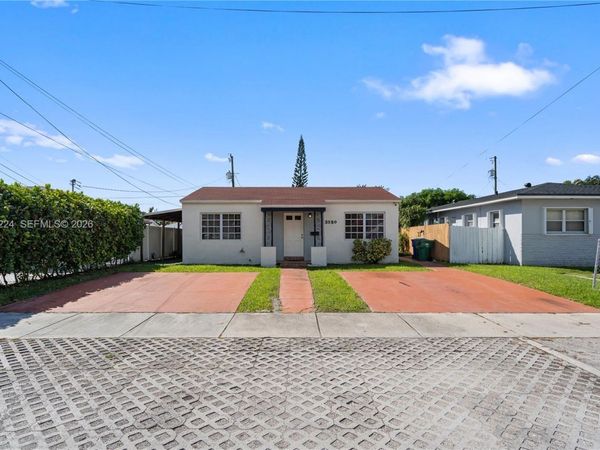 3250 NW 14th Ter , Miami, FL 33125