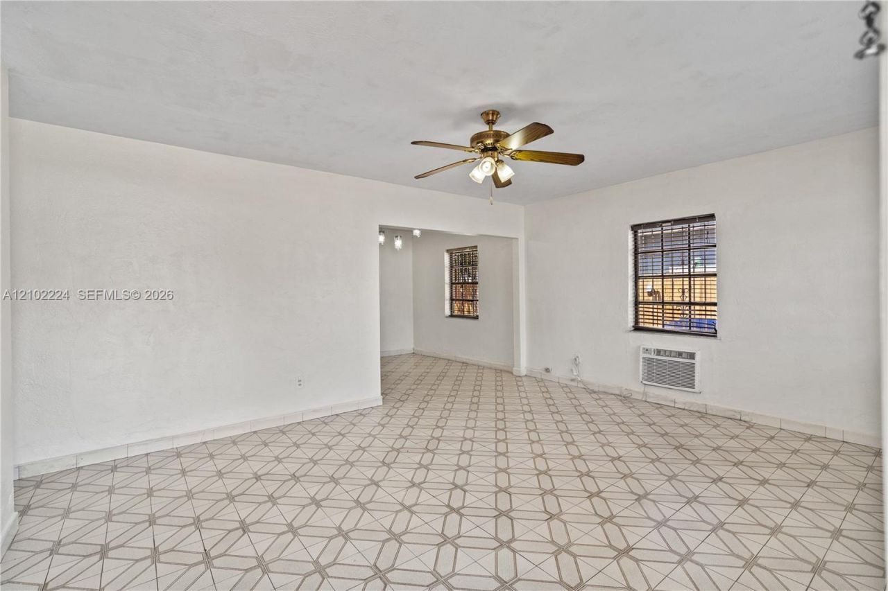 3250 NW 14th Ter, Miami, FL 33125 Photo