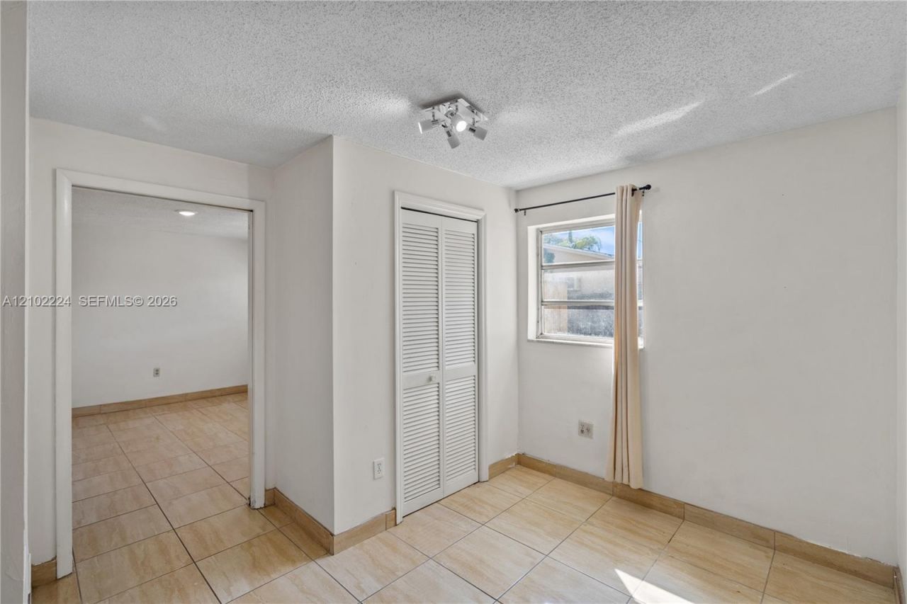 3250 NW 14th Ter, Miami, FL 33125 Photo
