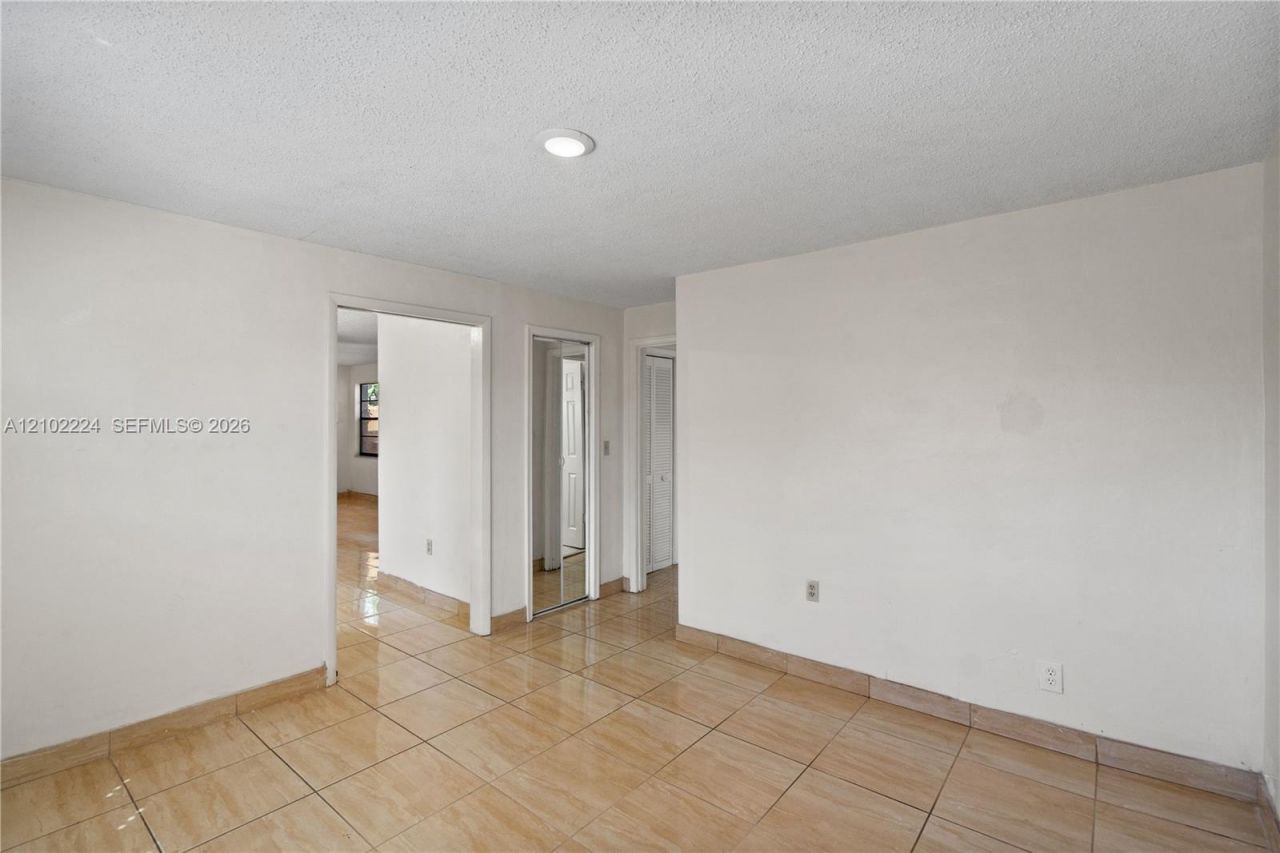 3250 NW 14th Ter, Miami, FL 33125 Photo