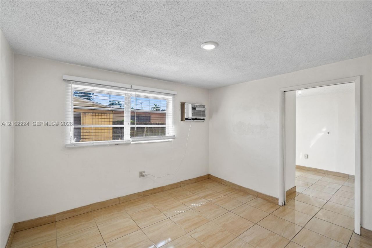 3250 NW 14th Ter, Miami, FL 33125 Photo