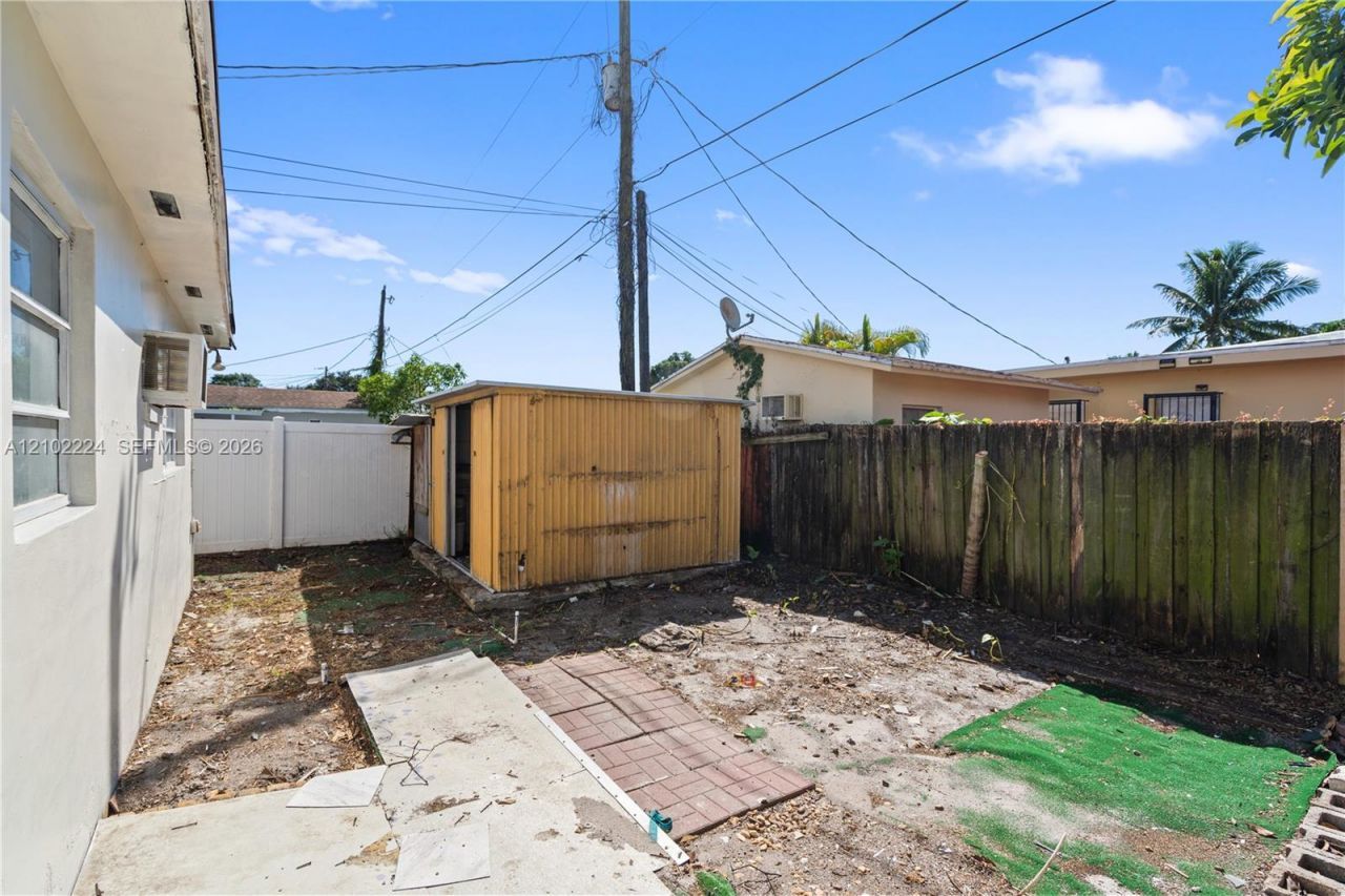 3250 NW 14th Ter, Miami, FL 33125 Photo