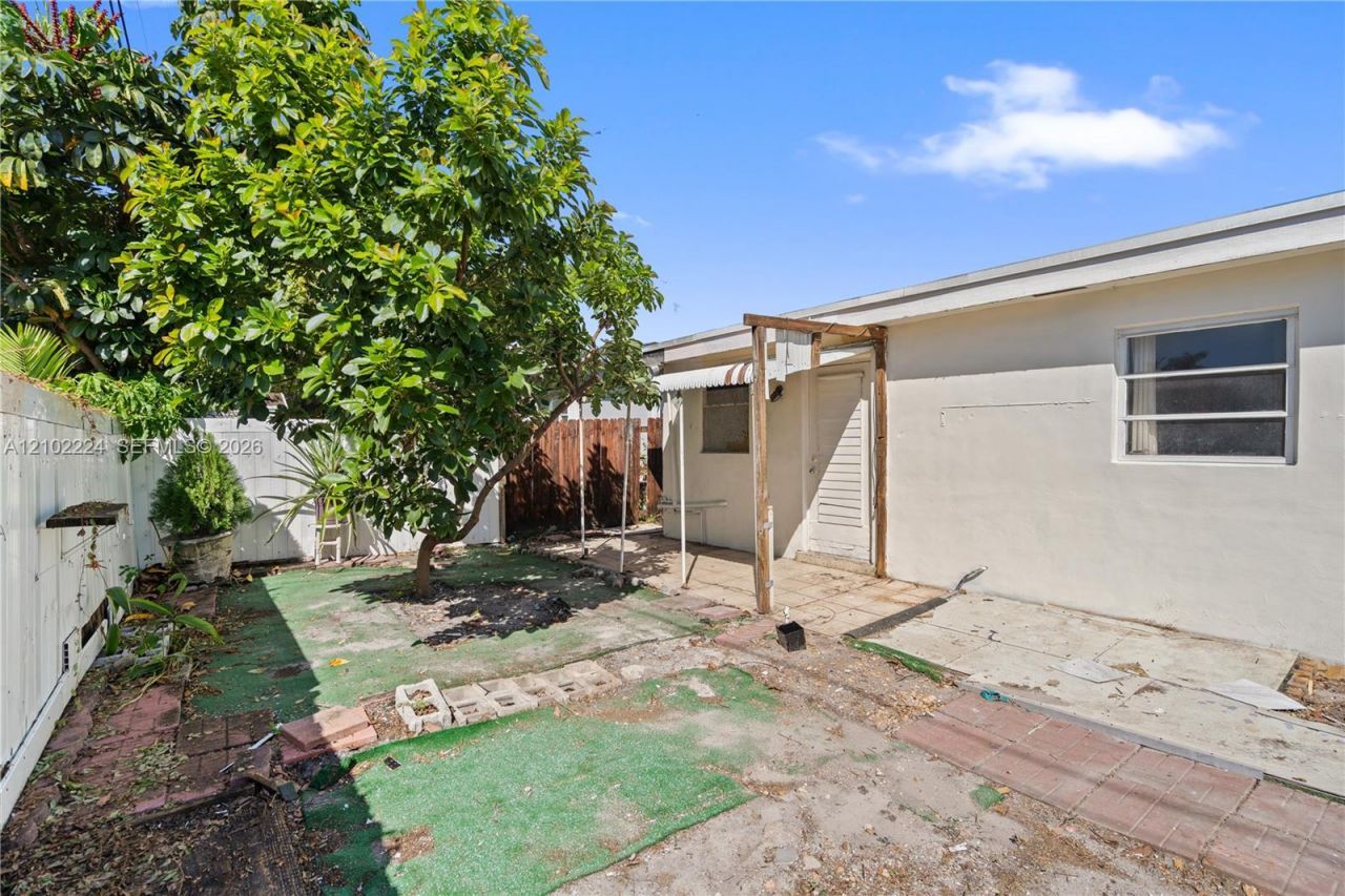 3250 NW 14th Ter, Miami, FL 33125 Photo