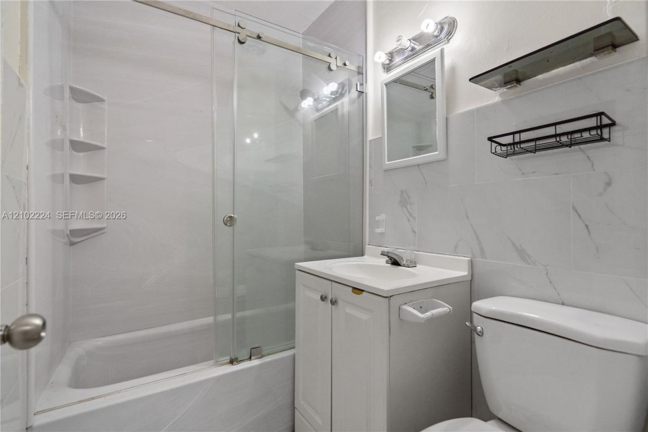 3250 NW 14th Ter, Miami, FL 33125 Photo