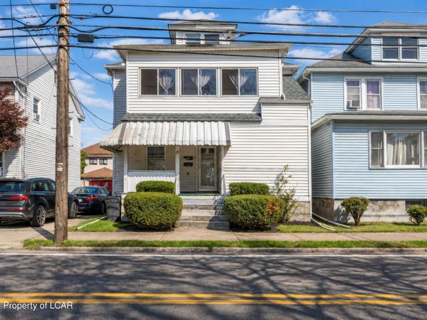 14 E Saint Mary's Road, Wilkes-Barre, PA 18706