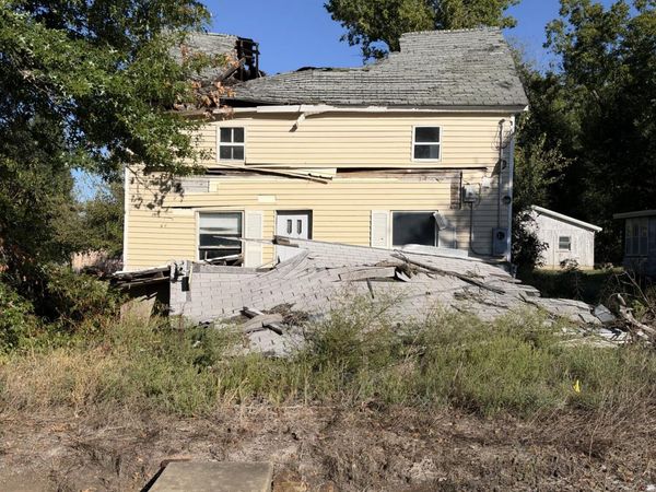 603 Church Street , Golden City, MO 64748