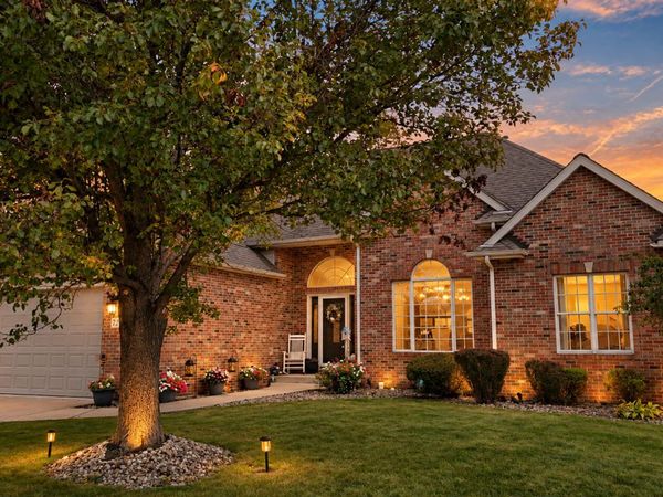 7245 Vale Drive, Schererville, IN 46375