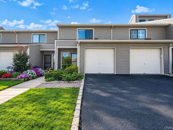 100 Daly Boulevard , Unit 2604, Oceanside, NY 11572