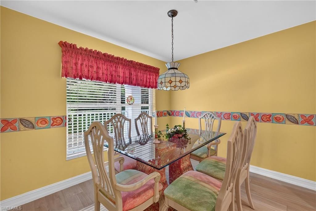 985 Tarpon Cove Dr, Unit 203, Naples, FL 34110 Photo