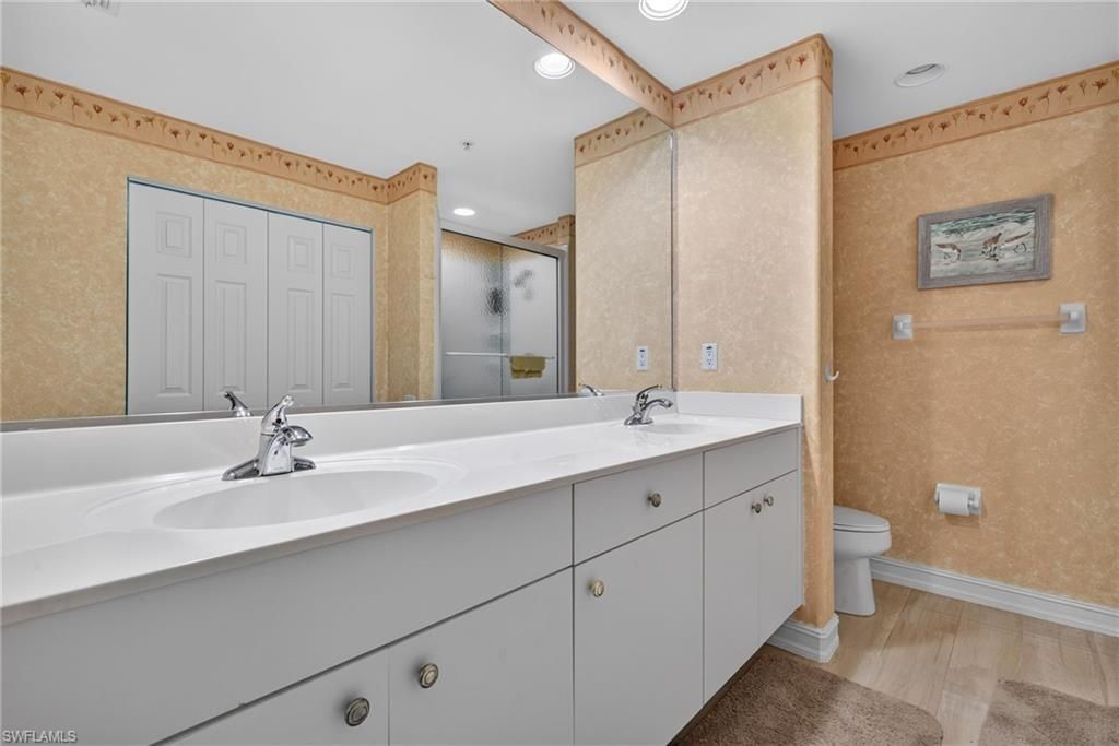 985 Tarpon Cove Dr, Unit 203, Naples, FL 34110 Photo