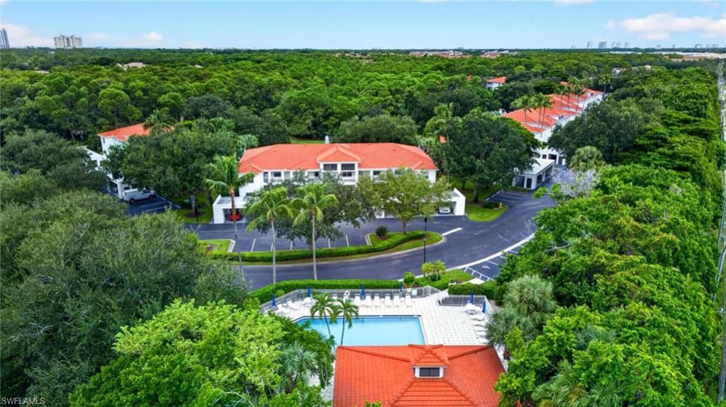 985 Tarpon Cove Dr, Unit 203, Naples, FL 34110 Photo