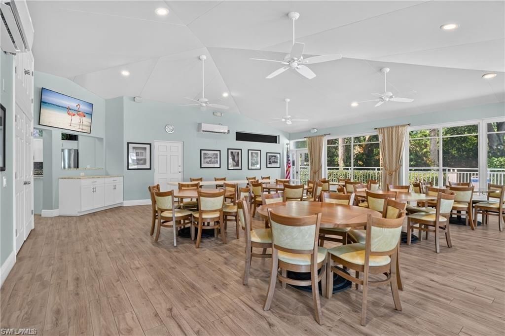 985 Tarpon Cove Dr, Unit 203, Naples, FL 34110 Photo