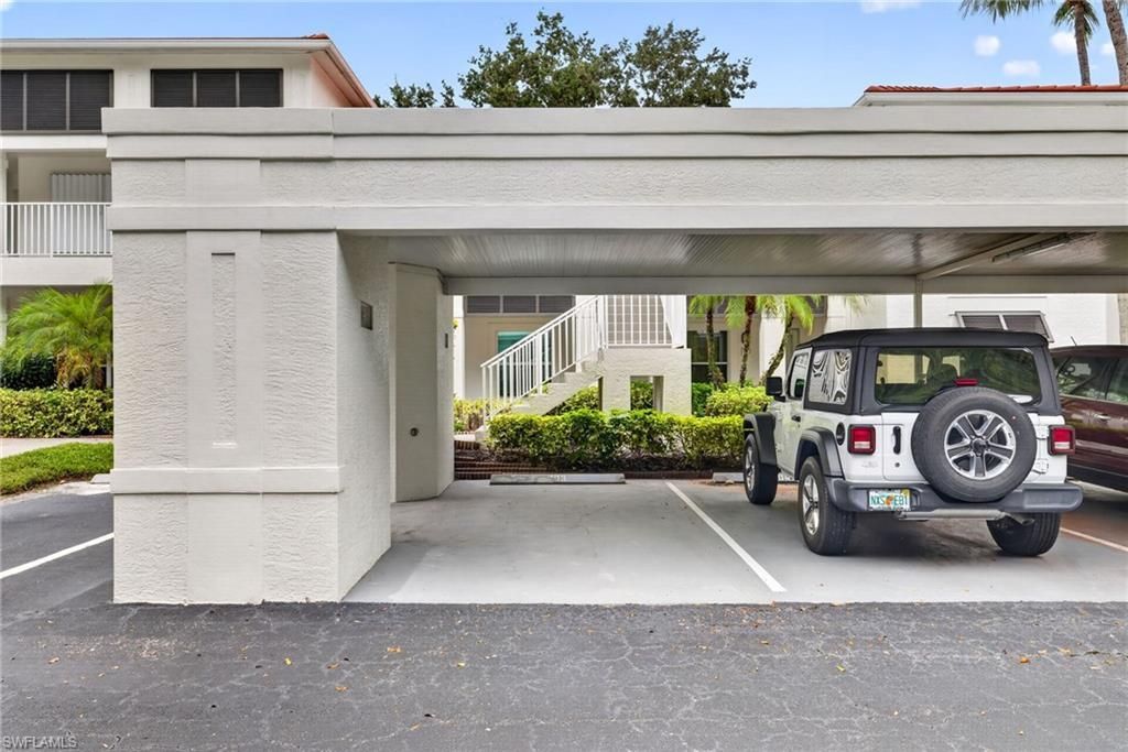 985 Tarpon Cove Dr, Unit 203, Naples, FL 34110 Photo