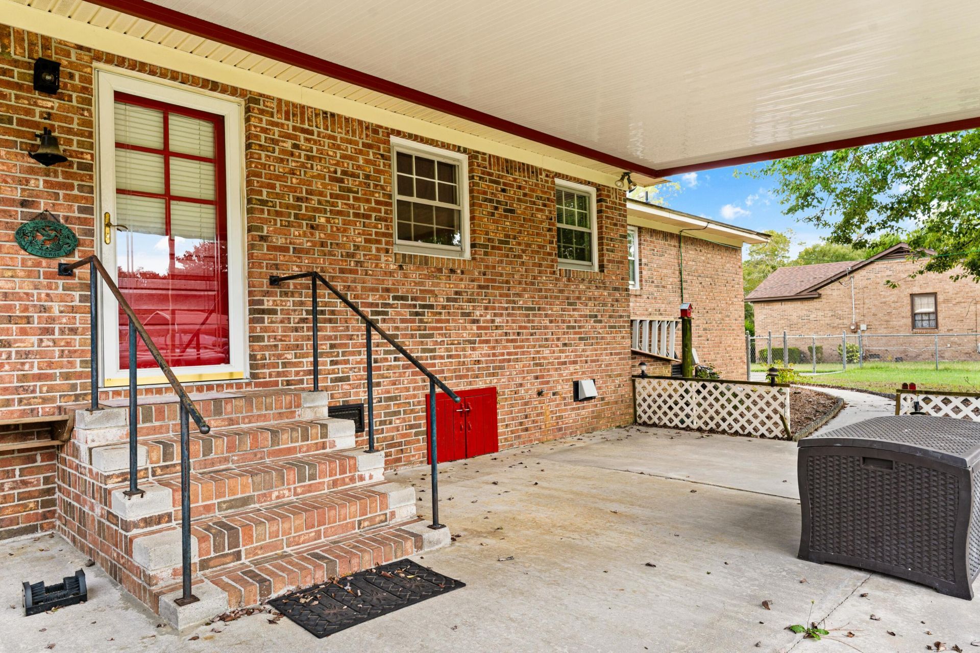 820 Barrington Drive Photo 29