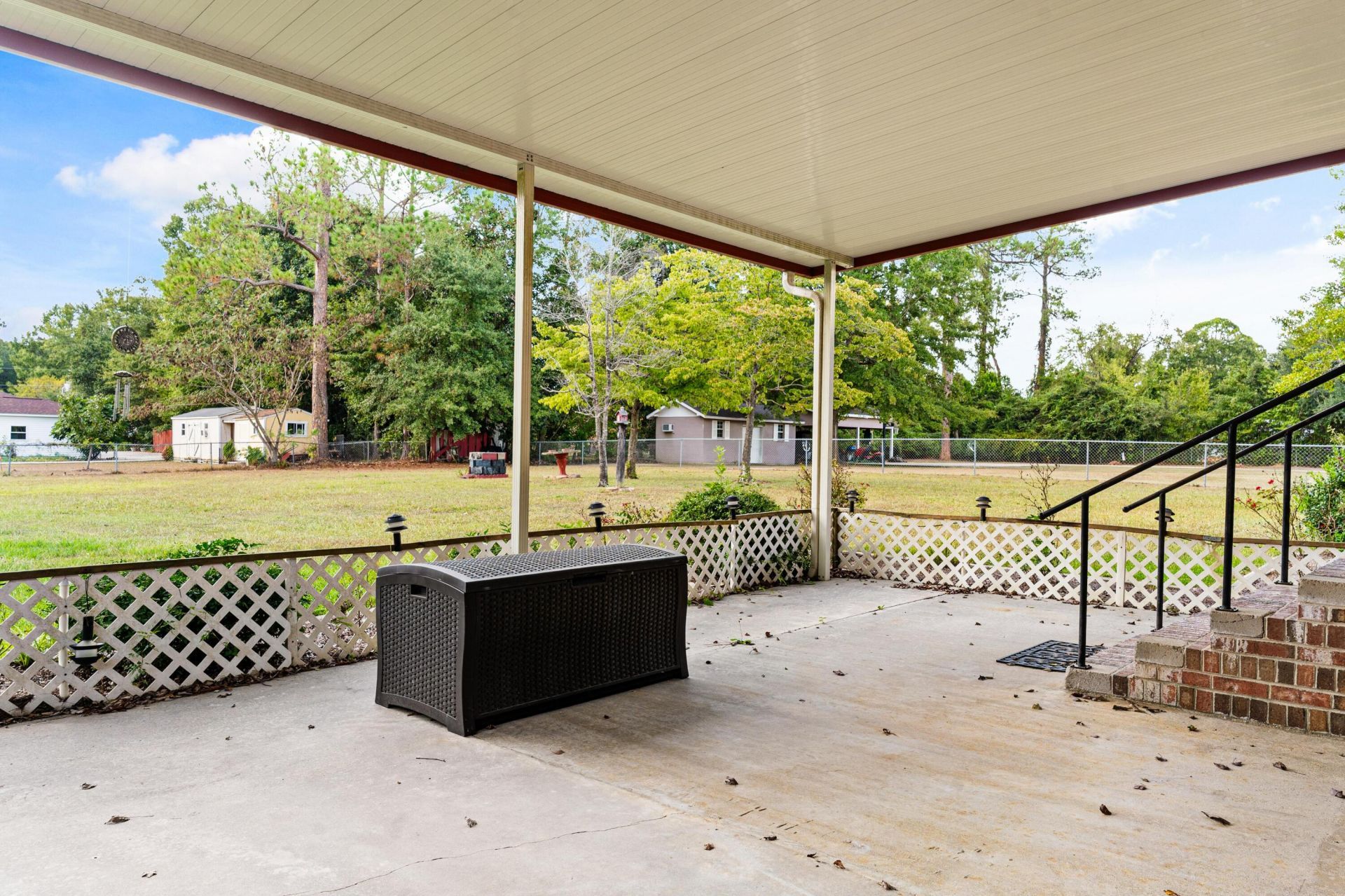 820 Barrington Drive Photo 30