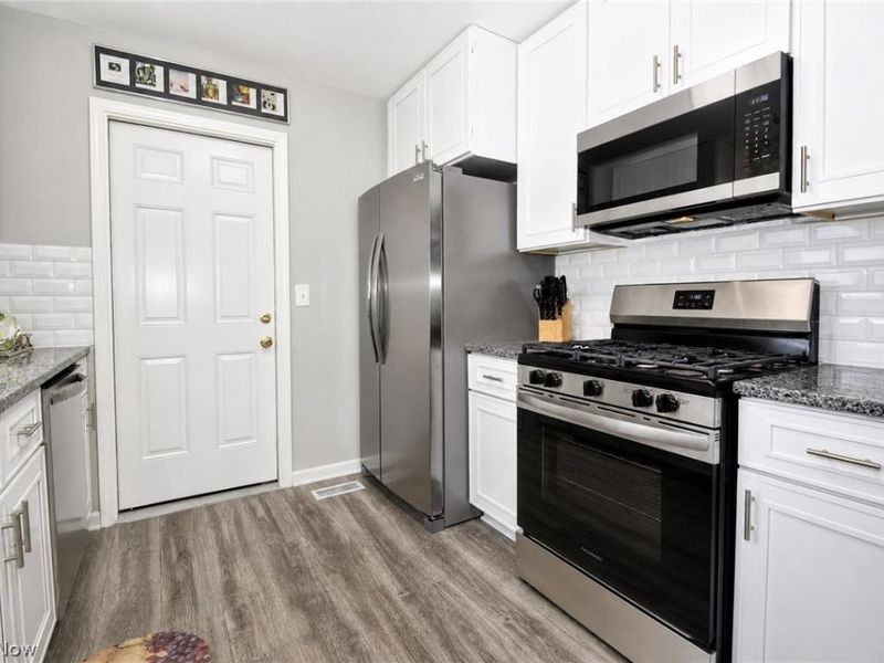 5151 Liberty Lane, Unit B, Willoughby, OH 44094 Photo 12