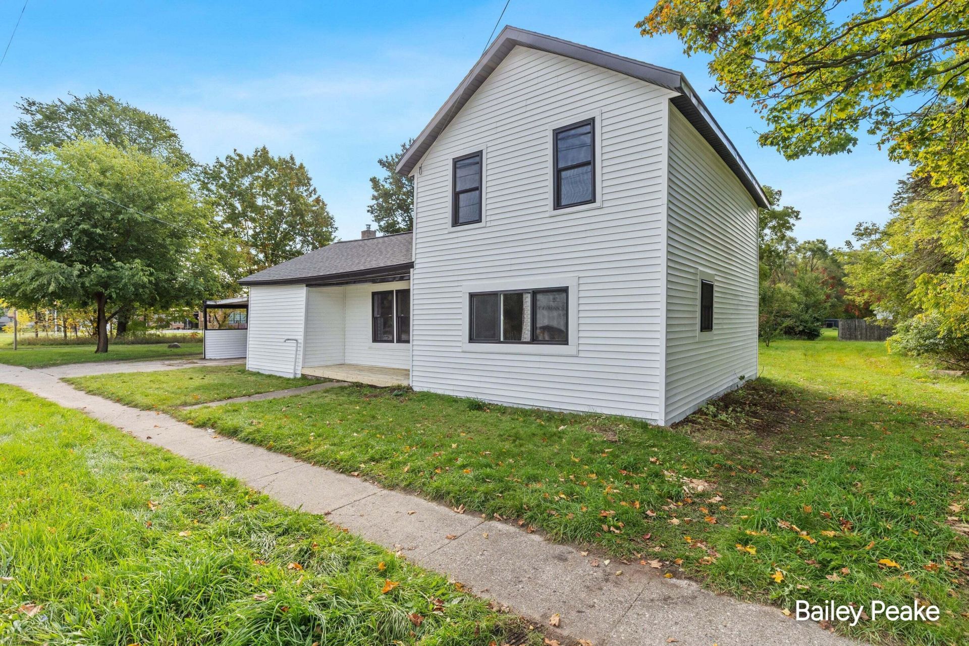 178 W Muskegon Street Ne, Cedar Springs, MI 49319 Main Photo